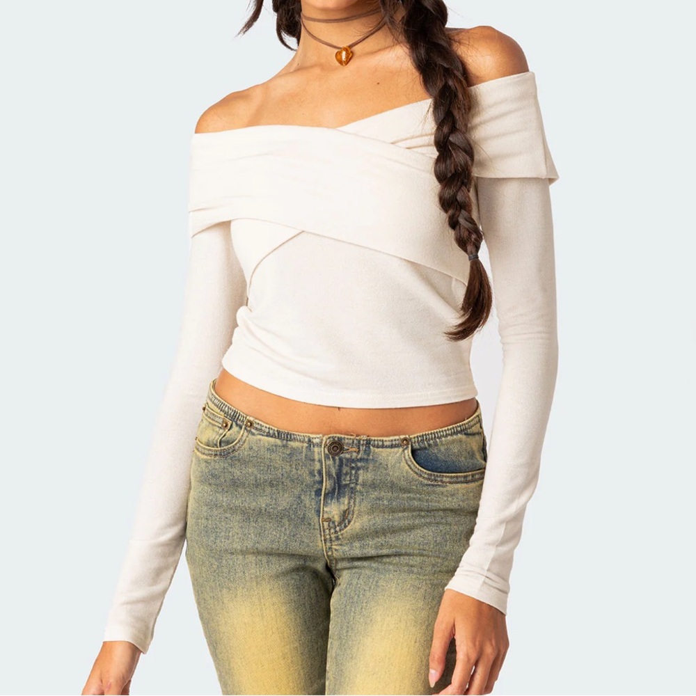 Edikted Off-Shoulder Cream Long Sleeve Crop Top